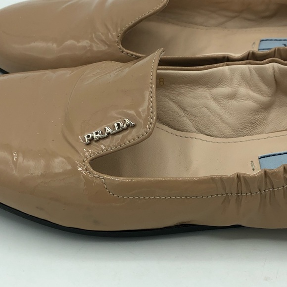 PRADA - Picture 3 of 8